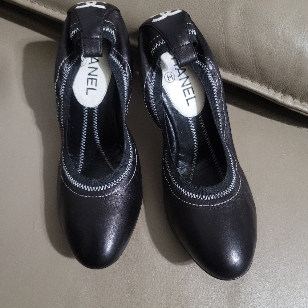 ChanelBlack Leather Elastic Ballet Pumps Size 7.5/38